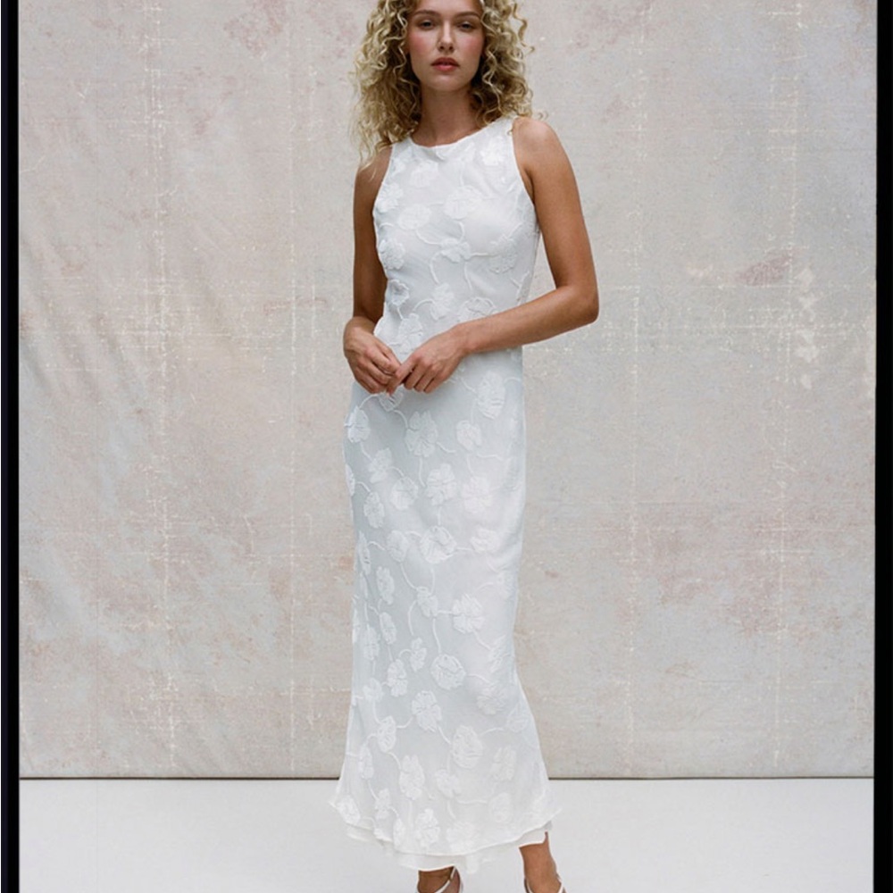 Realisation Par The Carla Dress - Picture 2 of 14